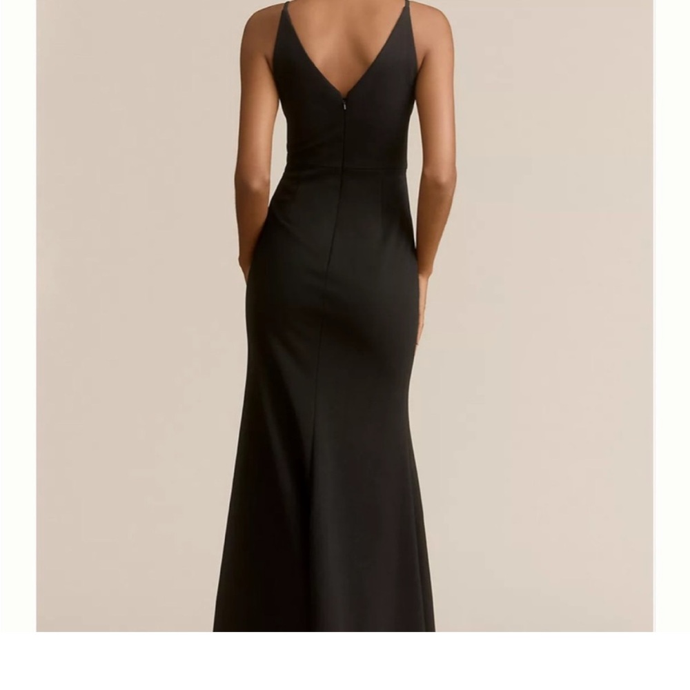 BHLDN / Anthropologie green formal crepe long vneck.